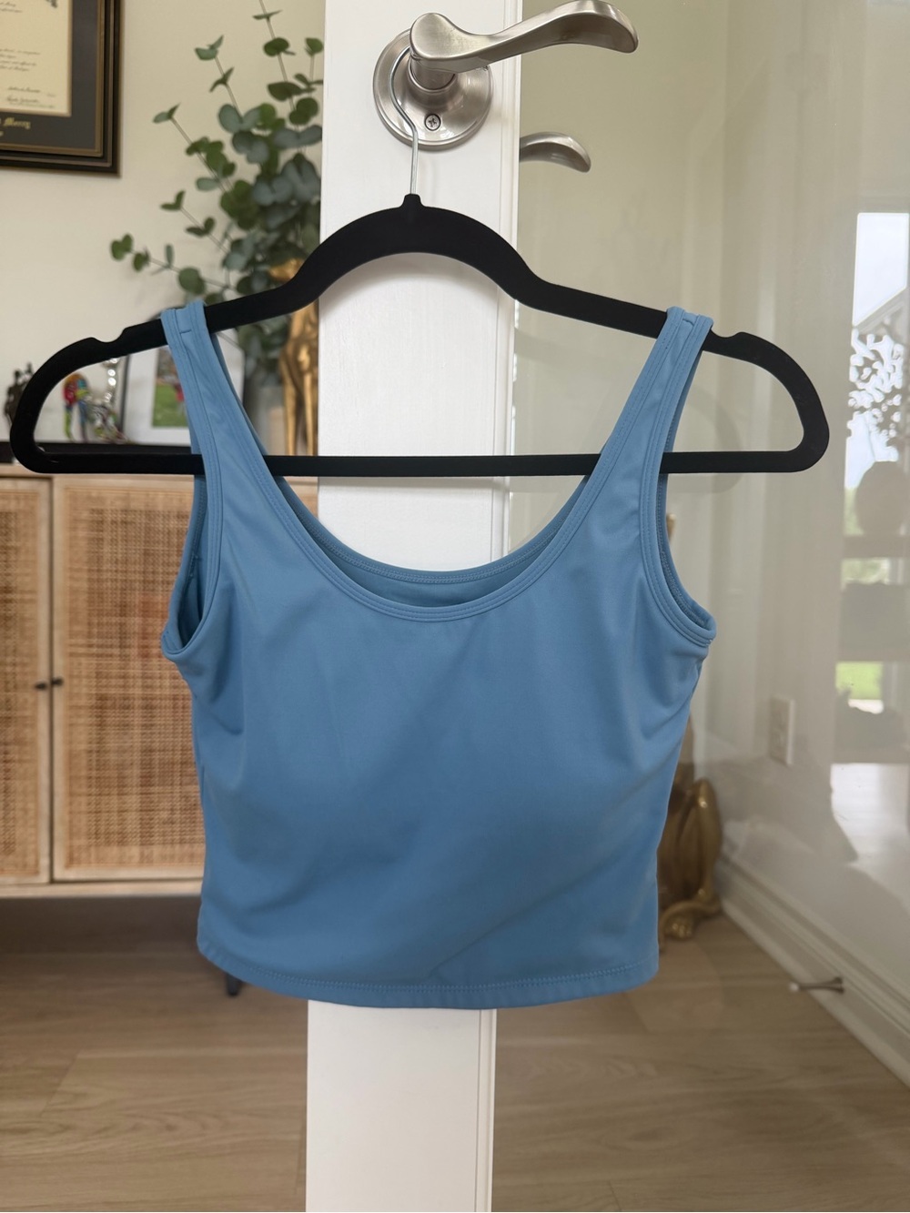 Klassy Network Light Blue Scoop Neck Cropped Tank
